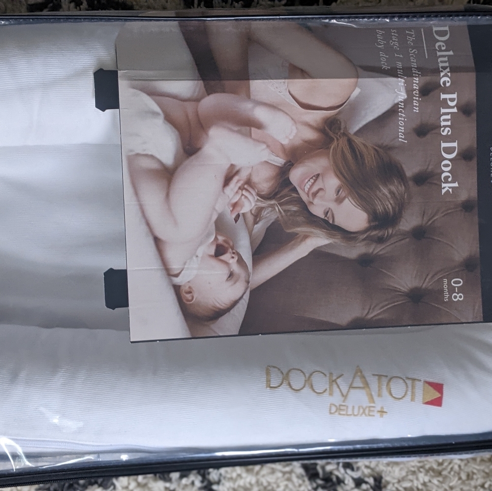 Deluxe dockatot